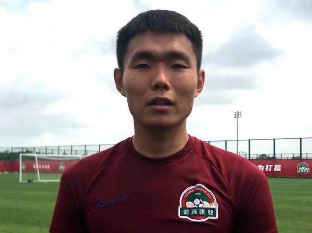 爱游戏中国官网-王上源谈入选国足：希望能够拼一个属于自己的位置